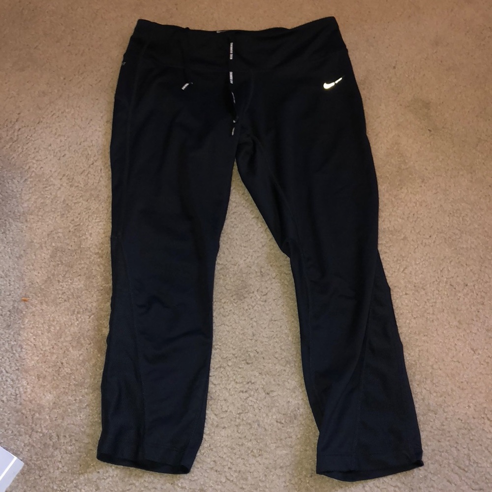 Nike crop leggings